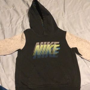 Nike boys size 7 sweatshirt